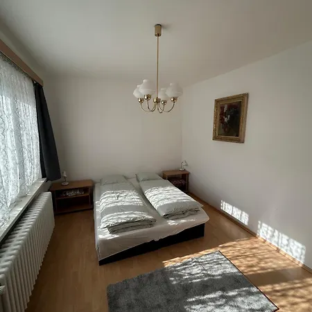 - Close To Airport And Metro Apartment *