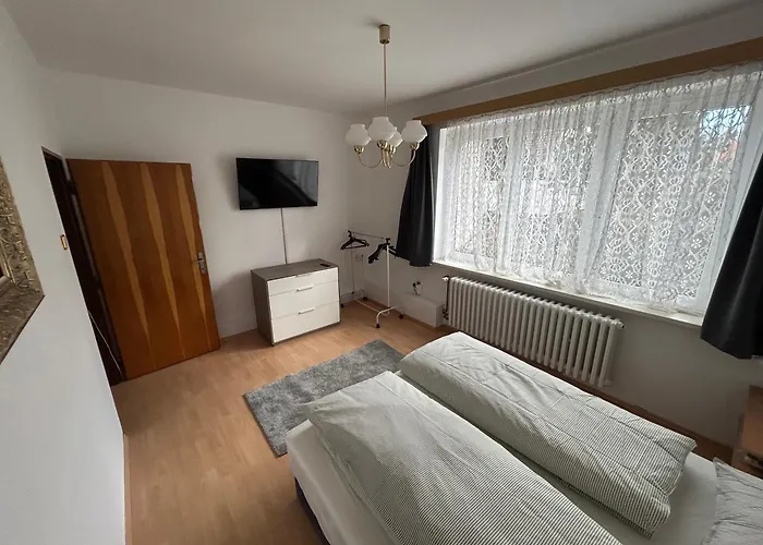 - Close To Airport And Metro Daire *